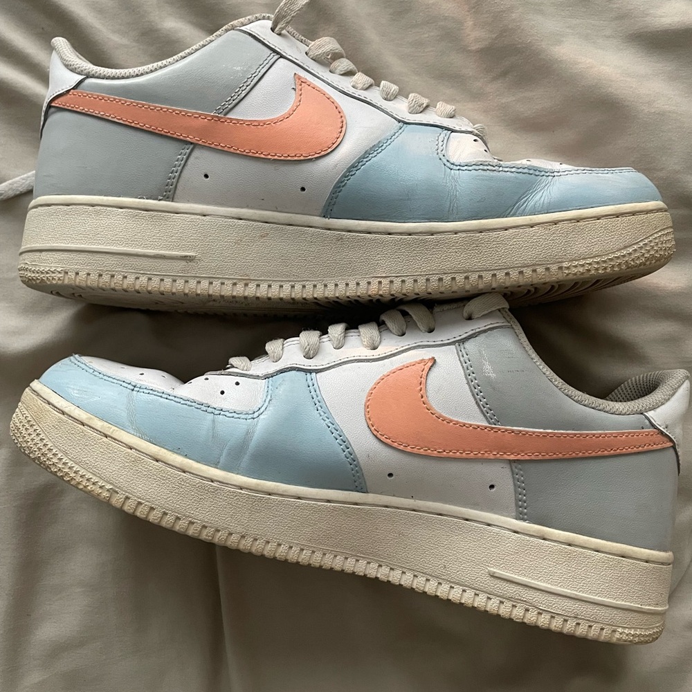 Nike Air Force Sneakers